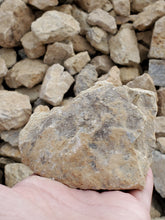 Load image into Gallery viewer, Gravel - Limestone 3&quot; Clear